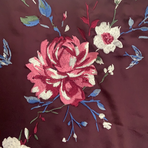 White House Black Market Blouse size XSP - Picture 2 of 7